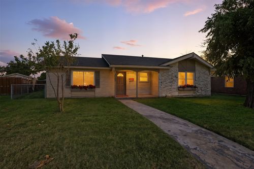 3935 Glenhaven Cir, Garland, TX, 75042-6921 | Card Image
