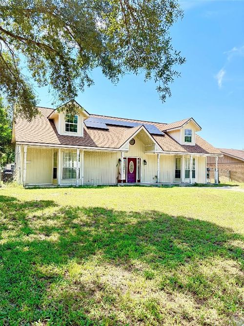 2203 Post Oak Rd, Rockdale, TX, 76567-2541 | Card Image