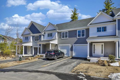 181 Knollwood Way, Manchester, NH, 03102-7800 | Card Image