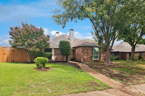 3318 Wells Dr, Plano, TX, 75093-6633 | Card Image