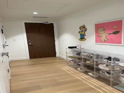 {{alt}} | Card Image