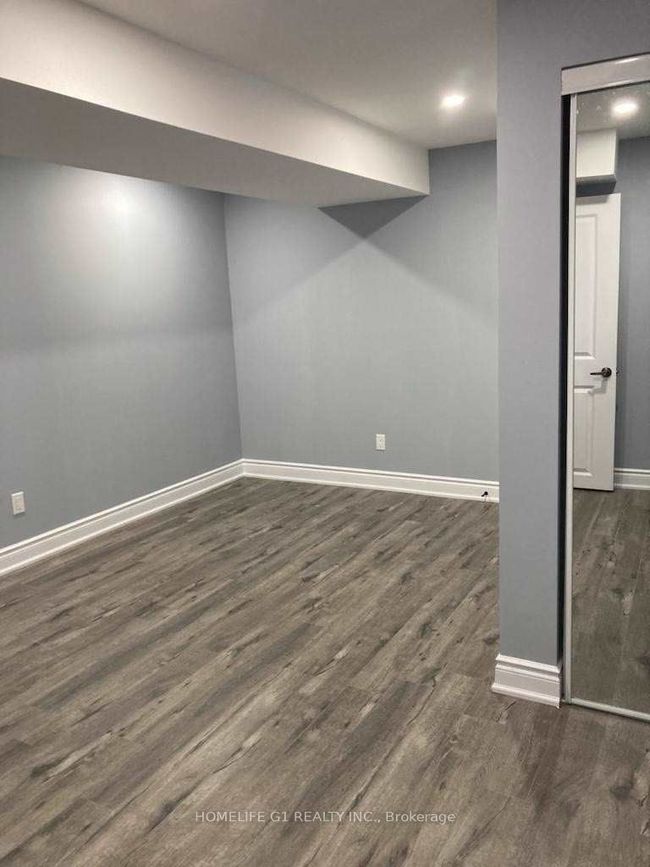 11 Ledger Point Cres, House other with 2 bedrooms, 1 bathrooms and 1 parking in Brampton ON | Image 8