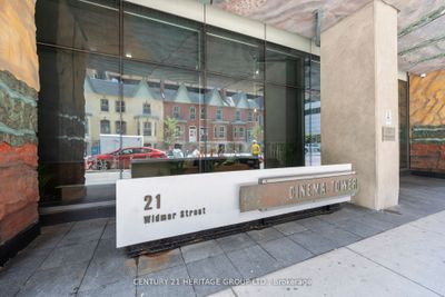 2401 - 21 Widmer St, Condo with 1 bedrooms, 2 bathrooms and 1 parking in Toronto ON | Image 2