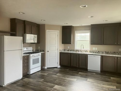 510 N Skyview Dr, Morrice, MI, 48857-8729 | Card Image