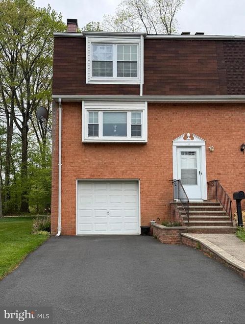 11 Featherbed Ct, Lawrence, NJ, 08648-2004 | Card Image