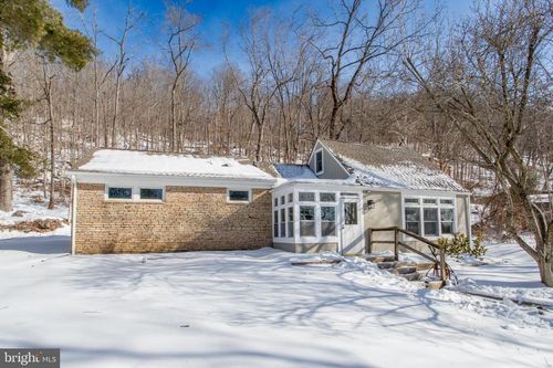 9 Old River Rd, Lambertville, NJ, 08530-2616 | Card Image