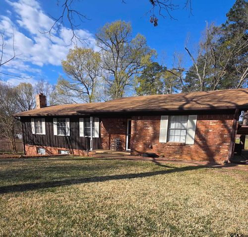 1120 Oak St, New London, TX, 75682 | Card Image