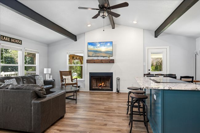 5986 Field Ct, House other with 3 bedrooms, 1 bathrooms and null parking in Granbury TX | Image 7