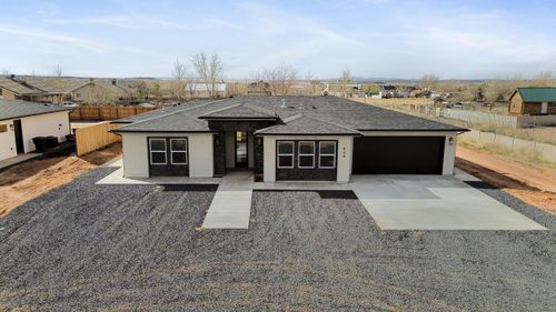 645 W Field Ave, Hildale, UT, 84784-7796 | Card Image