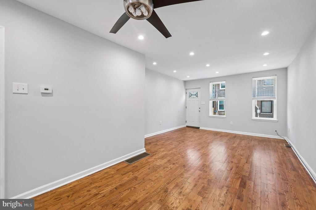 Residential in PHILADELPHIA 3