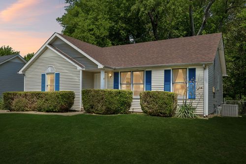 776 Princeton Cir, Clarksville, TN, 37042-4627 | Card Image