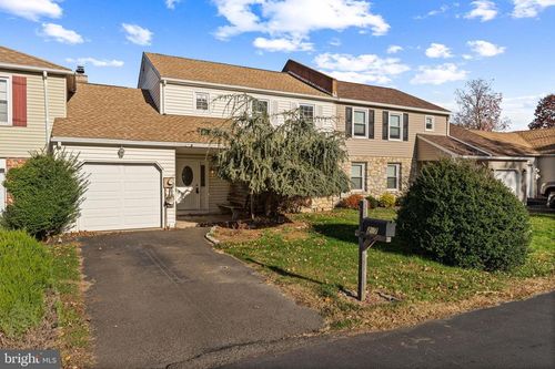 217 Pebble Ct, CHALFONT, PA, 18914-2016 | Card Image