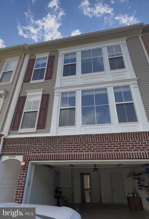 23466 Twin Falls Ter, BRAMBLETON, VA, 20148-7004 | Card Image