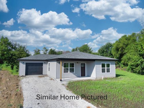 1338 E Bias Ln, Centralia, MO, 65240-5524 | Card Image