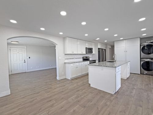 1623 N 400 W, Sunset, UT, 84015-2715 | Card Image