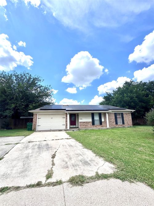 5733 Judie Ct, Haltom City, TX, 76148-4022 | Card Image