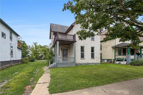 3257 Woodbridge Ave, Cleveland, OH, 44109-2193 | Card Image