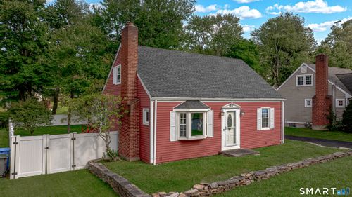 109 White St, Manchester, CT, 06042-3127 | Card Image