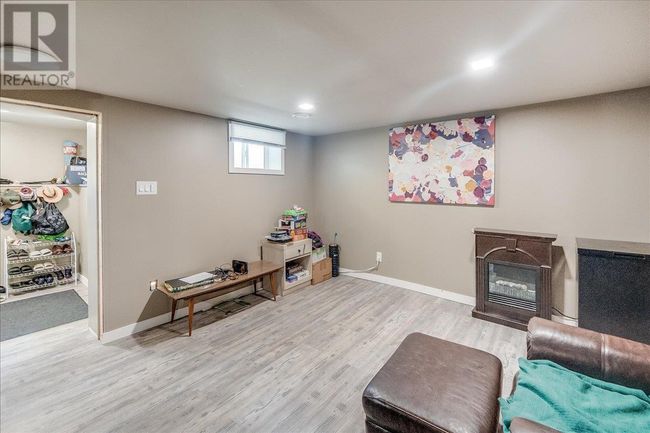 798 Kipling St, House other with 3 bedrooms, 2 bathrooms and 4 parking in Trail BC | Image 35