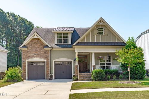 2704 Blueridge Lake Dr, Fuquay Varina, NC, 27526-7391 | Card Image