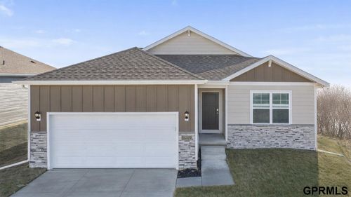 7206 N 137th St, Omaha, NE, 68142-2176 | Card Image