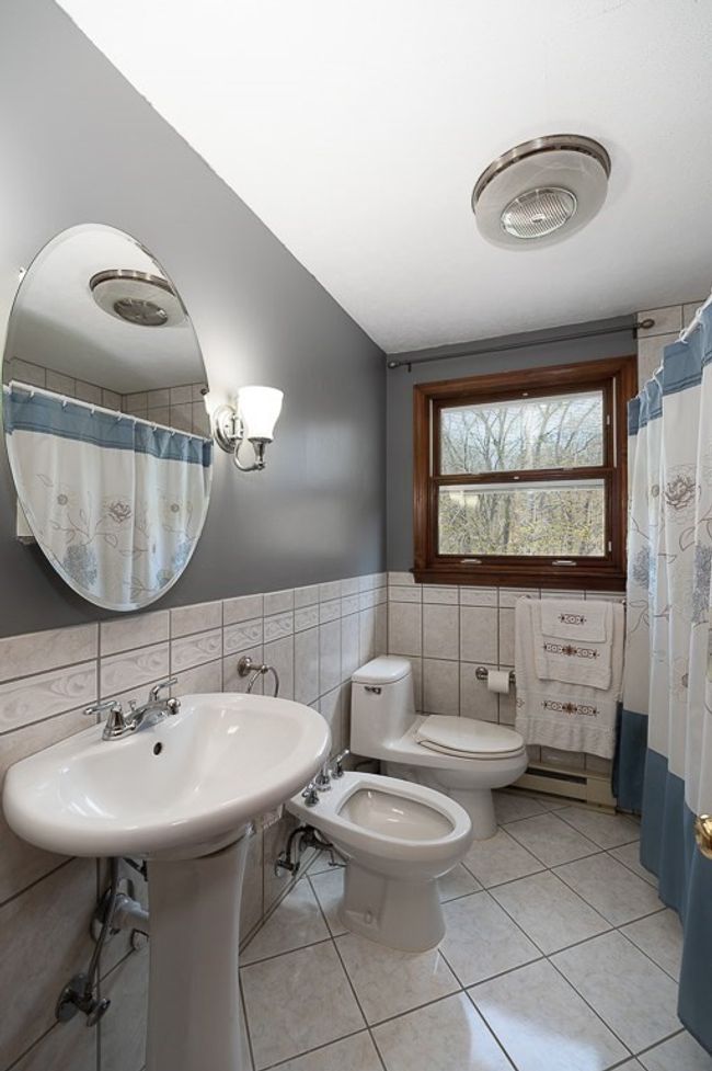 6 Saint Peters Ln, House other with 3 bedrooms, 3 bathrooms and 4 parking in Gloucester MA | Image 33