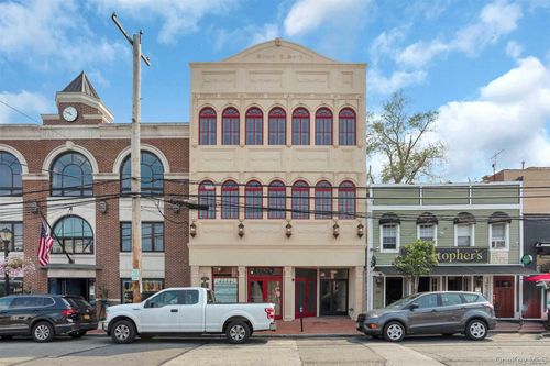 4-10 Wall St, Huntington, NY, 11743-2179 | Card Image