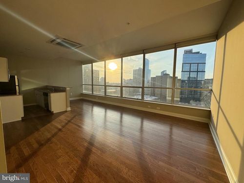 apt-907-2040 Market St, PHILADELPHIA, PA, 19103-3368 | Card Image