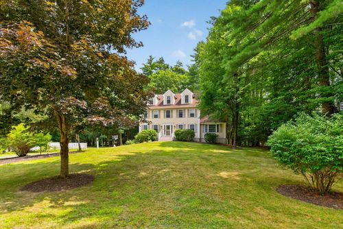 2 Chapman Way, Exeter, NH, 03833 | Card Image