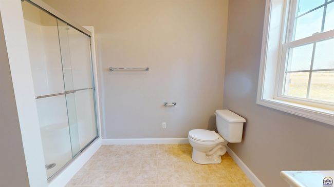 19620 S Jordon Ter, House other with 5 bedrooms, 3 bathrooms and null parking in Scranton KS | Image 43