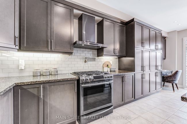 2035 Allison St, House other with 4 bedrooms, 4 bathrooms and 3 parking in Innisfil ON | Image 14