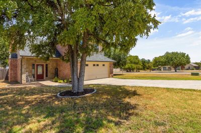 3804 Sage Court, House other with 3 bedrooms, 2 bathrooms and null parking in Granbury TX | Image 2