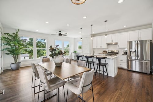 713 S 13th St, Nashville, TN, 37206-3015 | Card Image