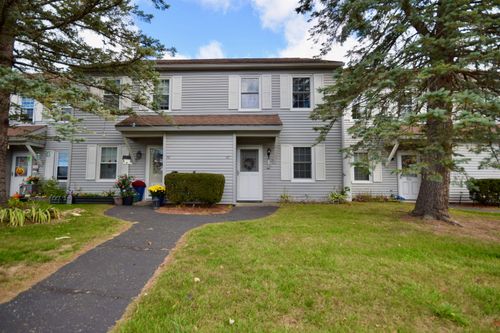 12 Gilbert Sq, Milton, VT, 05468-4025 | Card Image