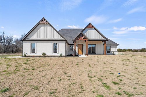 3186 County Road 1076, Celeste, TX, 75423-5814 | Card Image