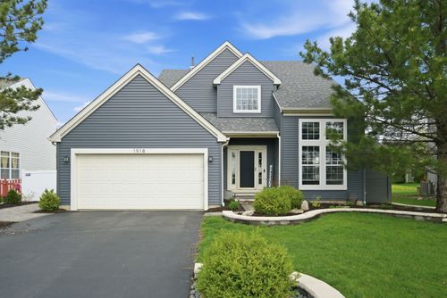 1918 Westridge Blvd, Bartlett, IL, 60103-1352 | Card Image