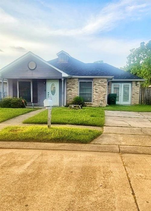 1622 Jefferson St, La Place, LA, 70068-6009 | Card Image