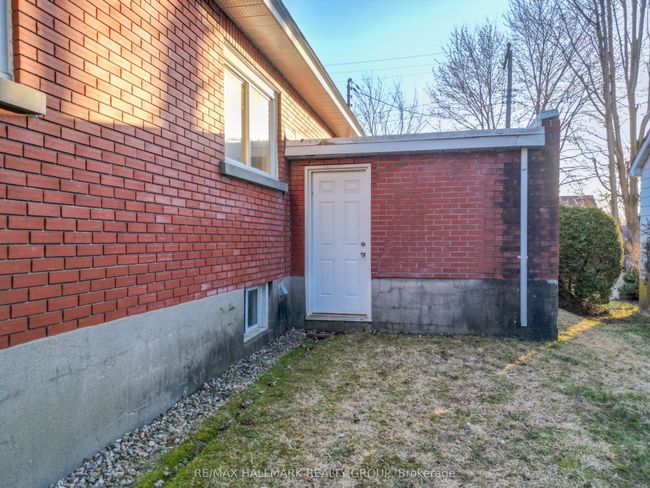 495 Wentworth Ave, House other with 3 bedrooms, 2 bathrooms and 3 parking in Ottawa ON | Image 26