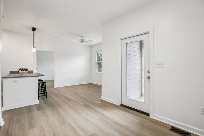Spacious living area! | Image 13