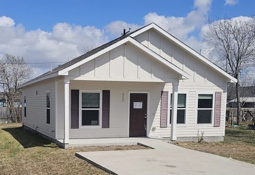 520 E Verbina Street, Taft, TX, 78390 | Card Image