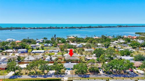 519 Bayview Ave, Osprey, FL, 34229-9565 | Card Image