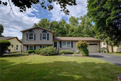 465 Fox Meadow Road, Greece, NY, 14626 | Card Image