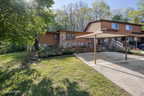 156 Hendrix Dr, Oak Ridge, TN, 37830-7957 | Card Image
