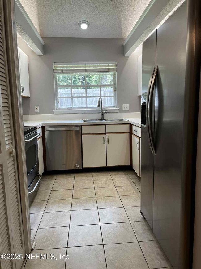 9600 Glenn Abbey Way, House other with 3 bedrooms, 2 bathrooms and null parking in Jacksonville FL | Image 7
