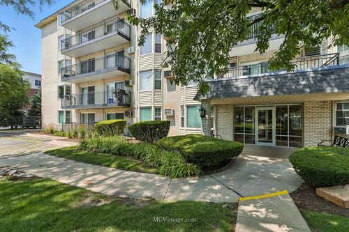 unit-501-5510 Lincoln Ave, Morton Grove, IL, 60053-3403 | Card Image