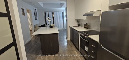 401-160 Canon Jackson Dr, Toronto, ON, M6M0B6 | Card Image