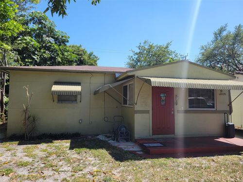 2534 Taft St Front, Hollywood, FL, 33020 | Card Image