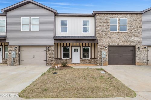 302 Beau Claire Cir, Byron, GA, 31008 | Card Image