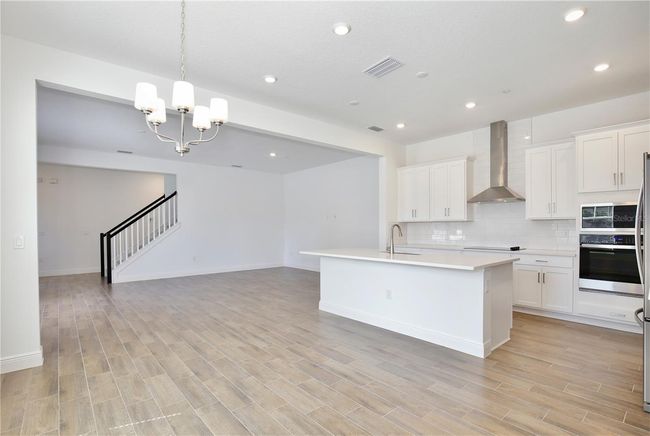 9964 Rodbell St, Townhouse with 3 bedrooms, 3 bathrooms and null parking in ORLANDO FL | Image 6