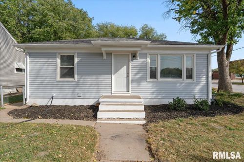 1127 S Ohio Avenue, Davenport, IA, 52802 | Card Image